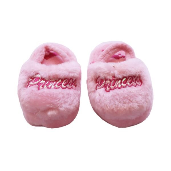 UNKNOWN - Slippers